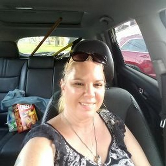 Meet your Posher, Ruby - Picture 1 of 1